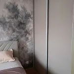 Tom Lux, Stan Na Dan, Lukavica, Istocno Sarajevo * Donje Mladice