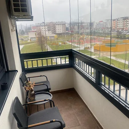 Tom Lux, Stan Na Dan, Lukavica, Istocno Sarajevo דירה